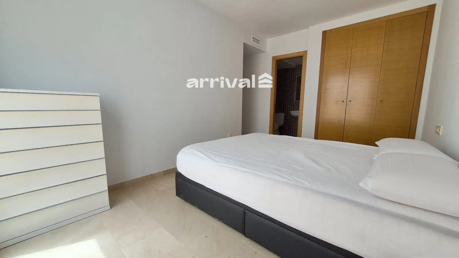 Schlafzimmer von Wohnung zur Miete in Alboraya mit Klimaanlage, Heizung und Terrasse
