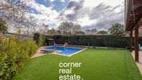 Exterior view of House or chalet for sale in Sant Cugat del Vallès  with Air Conditioner, Heating and Private garden
