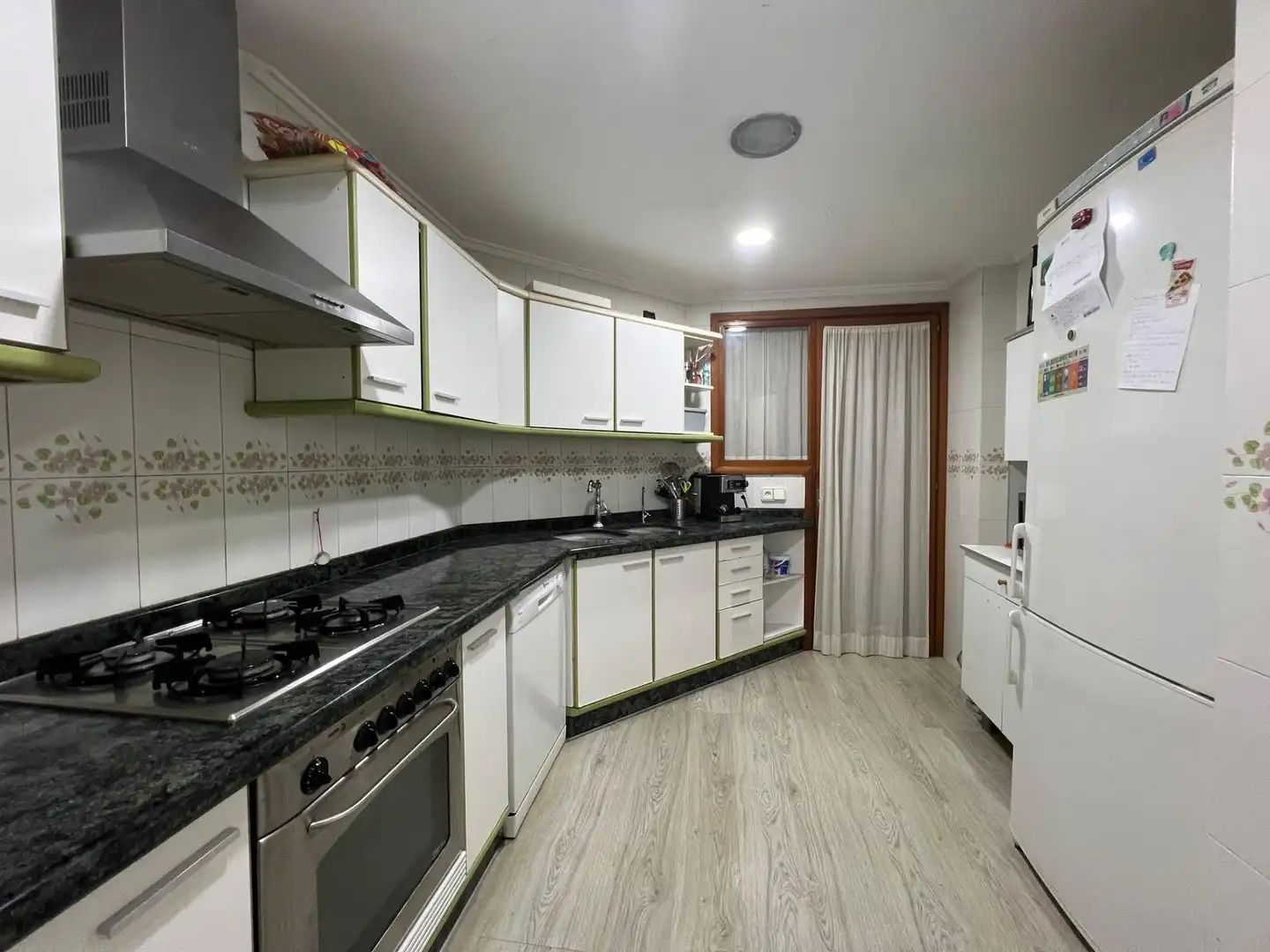 Cocina de Piso en venta en Ontinyent con Parquet, Trastero y Amueblado