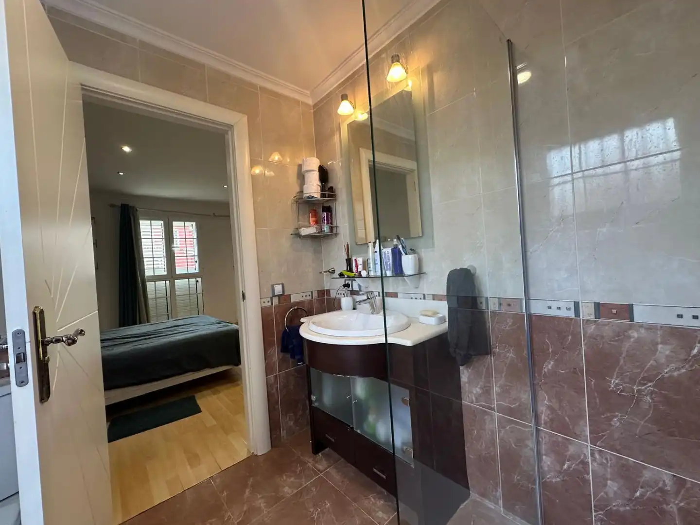 Bathroom of Houses for sale in L'Eliana  with Air Conditioner, Heating and Private garden