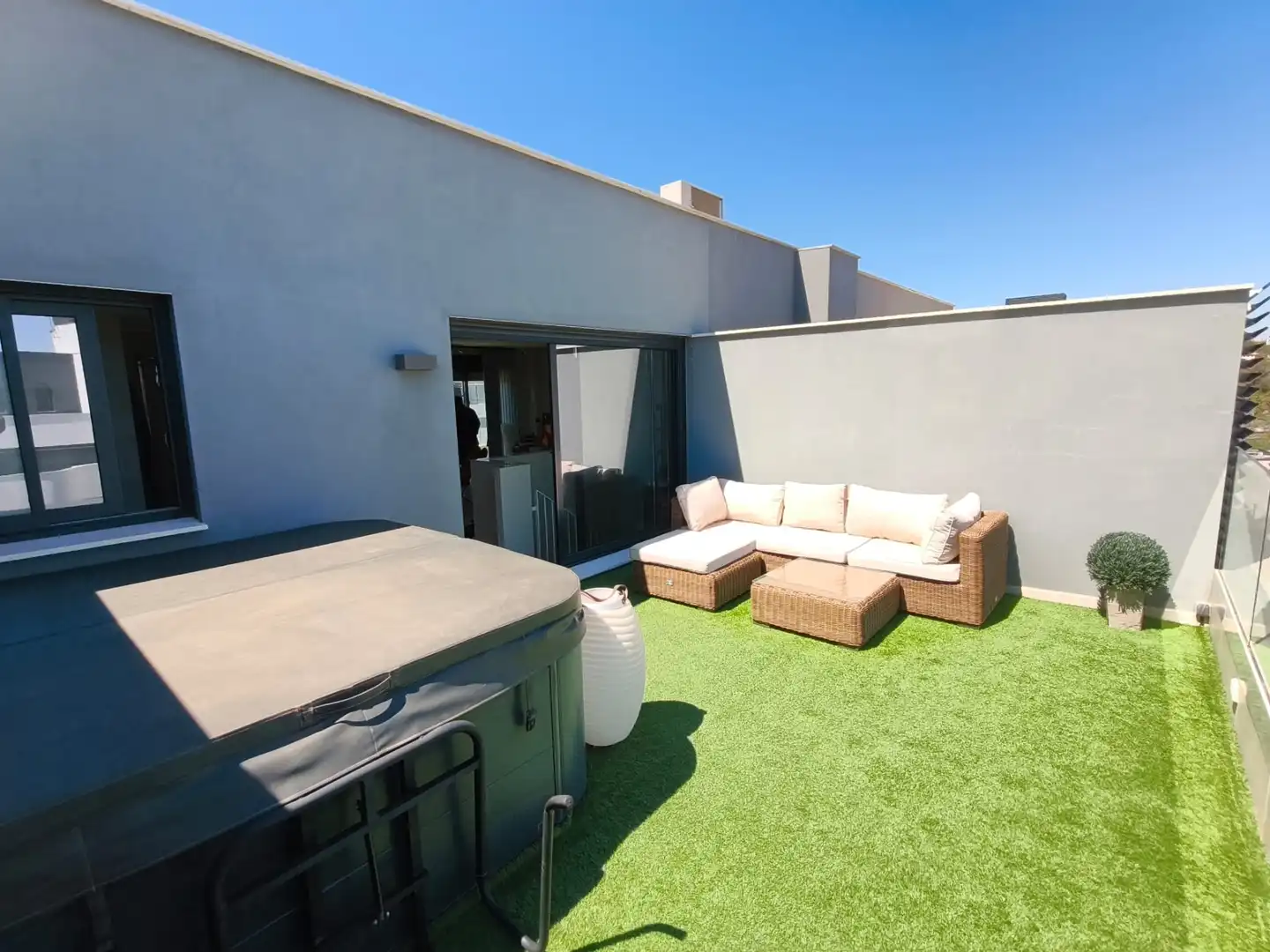 Ático con piscina en venta en Avenida Mar de Alborán, imagen 35