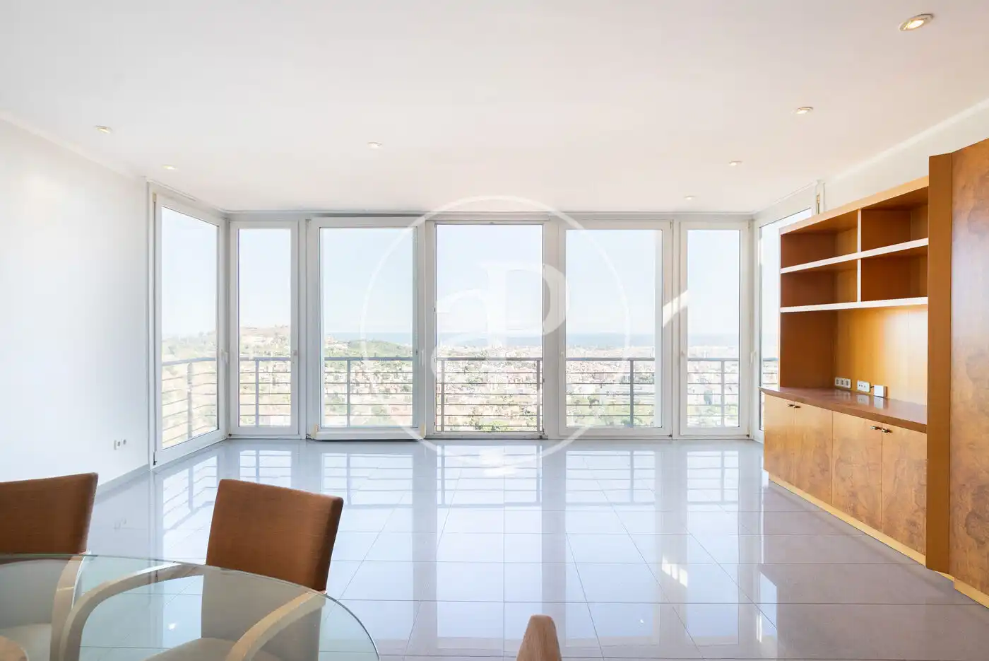Wohnzimmer von Haus oder Chalet zum Verkauf in Barcelona mit Klimaanlage, Heizung und Terrasse