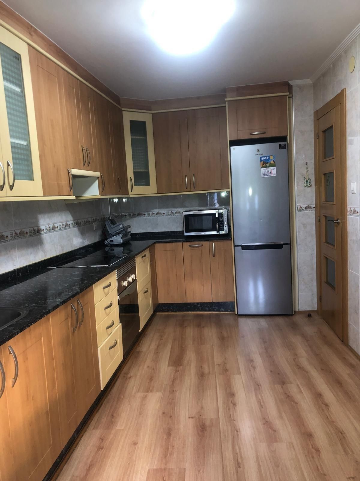Cocina de Piso de alquiler en Ponferrada con Calefacción
