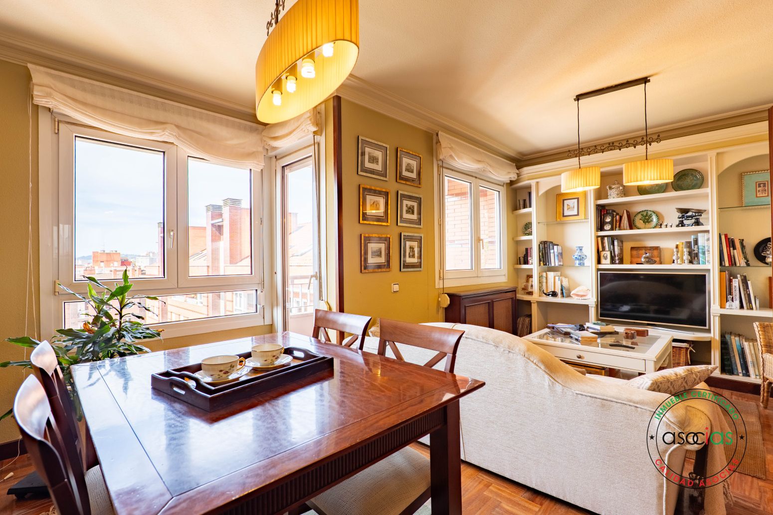 Sala de estar de Ático en venta en Gijón  con Calefacción, Parquet y Terraza