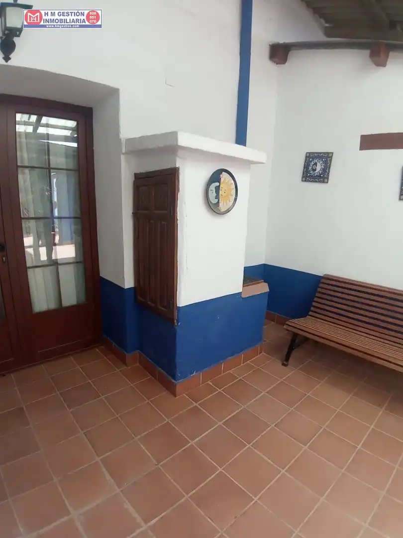 Casa o xalet en venda en Arenales de San Gregorio amb Jardí privat, Terrassa i Moblat