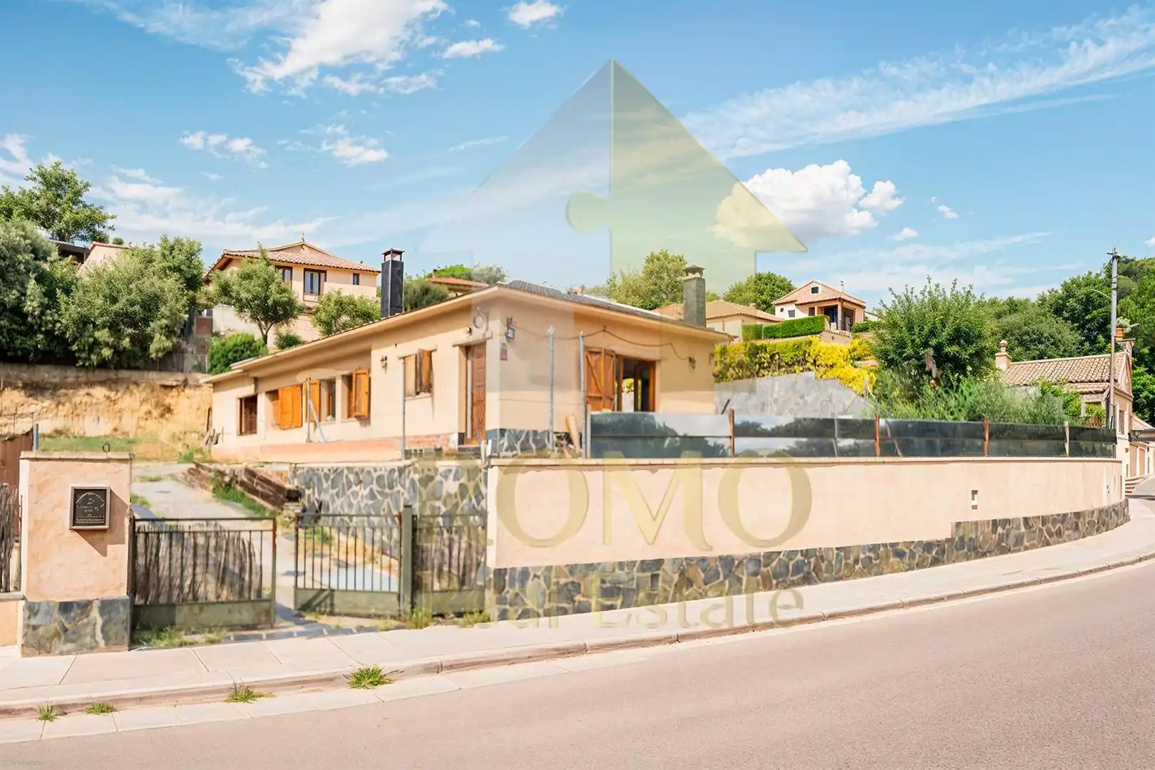 House with garden for sale in Carrer Pimpinella
