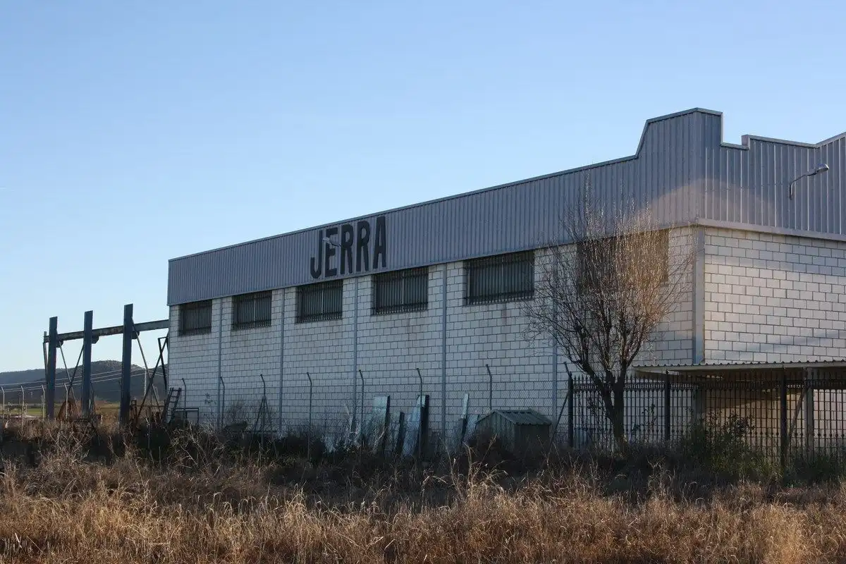 Vista exterior de Nau industrial en venda en Llerena