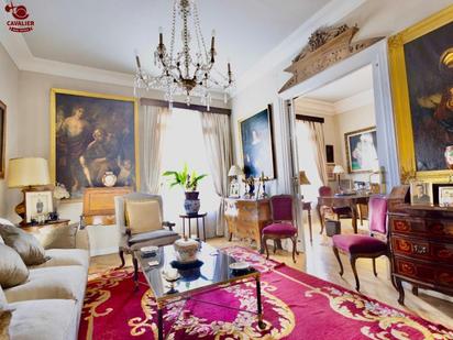 Sala d'estar de Pis en venda en  Madrid Capital