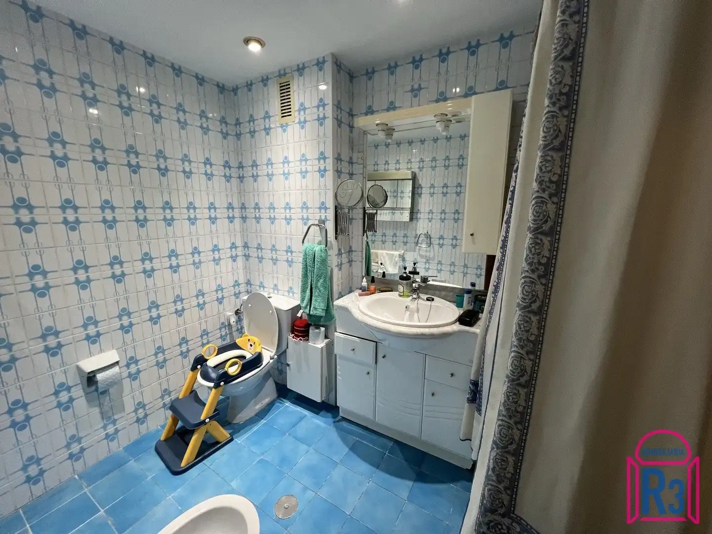 Baño de Piso en venta en León Capital  con Calefacción y Terraza