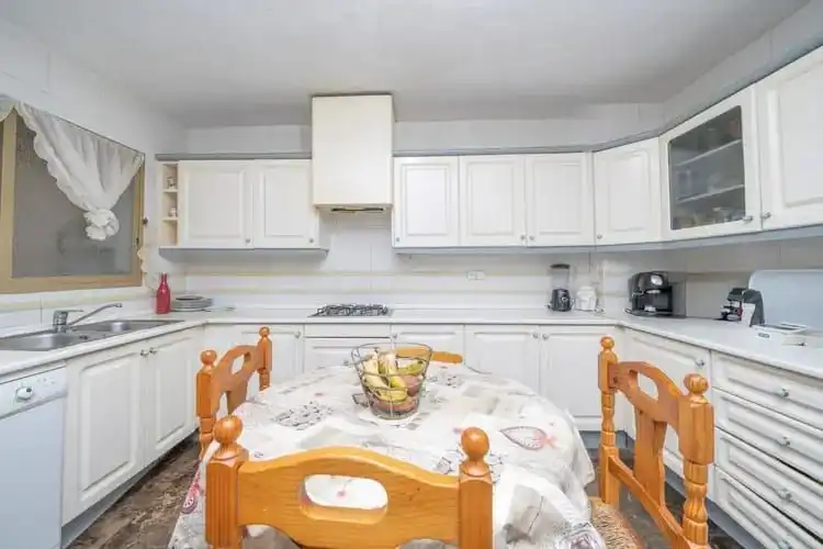 Cocina de Piso en venta en Benidorm con Terraza, Amueblado y Piscina comunitaria