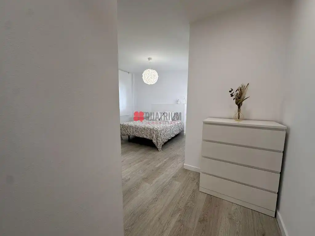 Habitación de Piso en venta en A Estrada  con Calefacción, Trastero y Amueblado