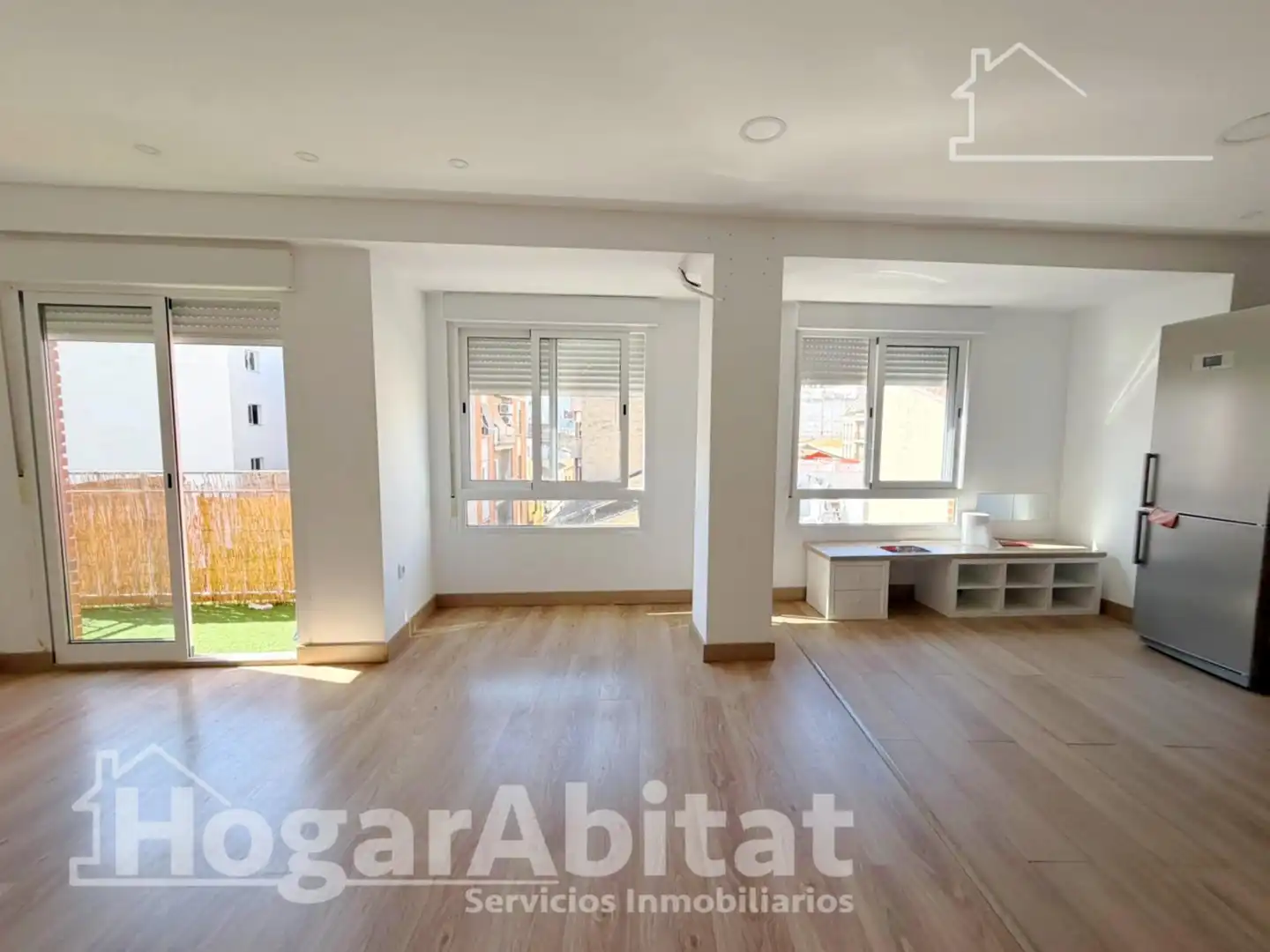Flat with terrace for sale in Calle COMPOS. MATILDE SALVADOR, imagen 3