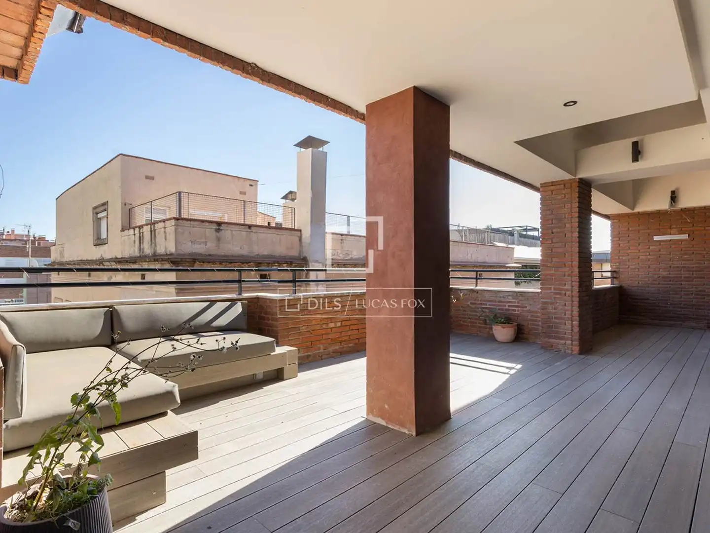 Terrasse von Wohnung zum Verkauf in Barcelona mit Klimaanlage und Terrasse