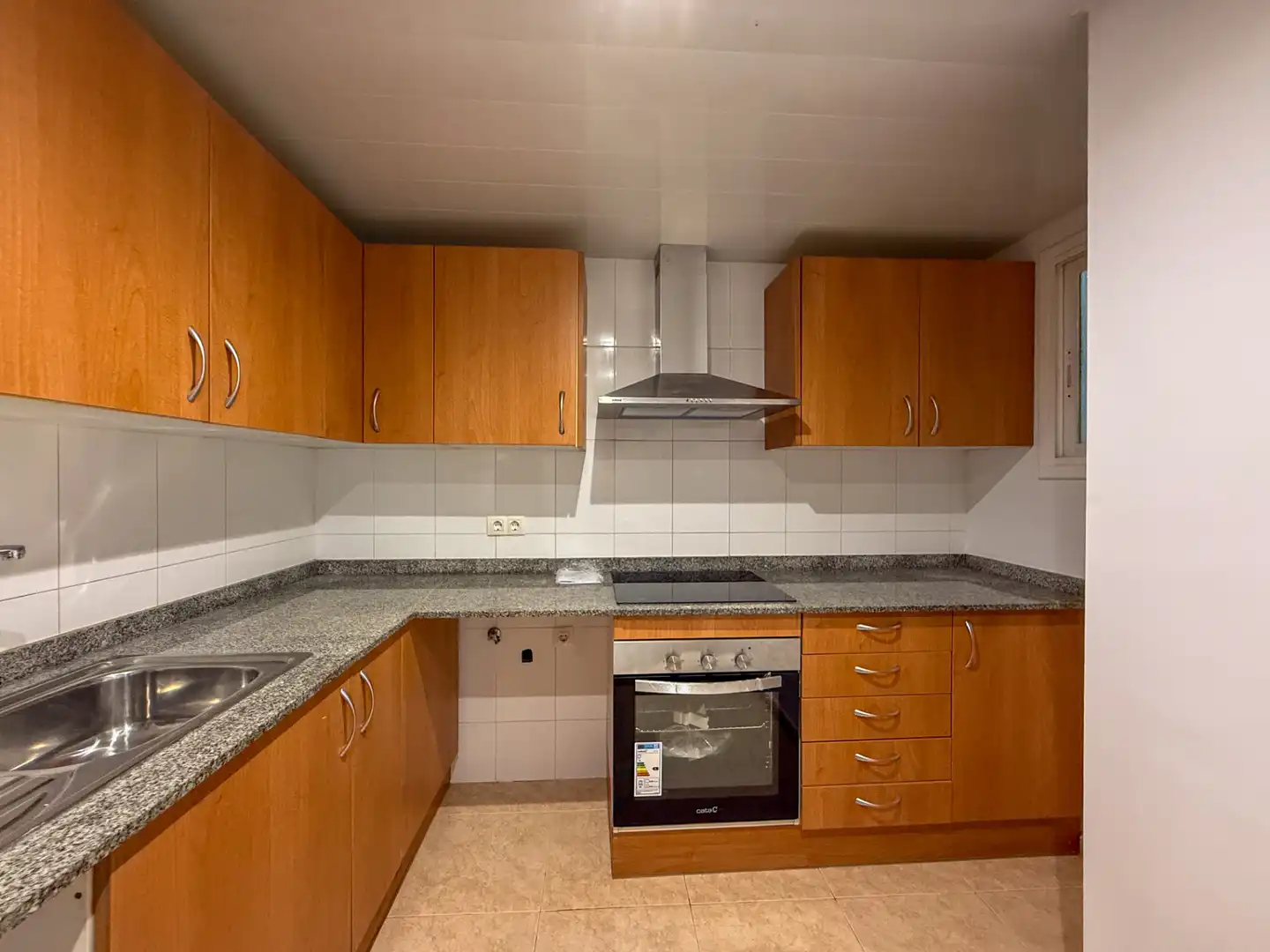 Kitchen of Flat for sale in Palafrugell  with Parquet flooring, Oven and TV