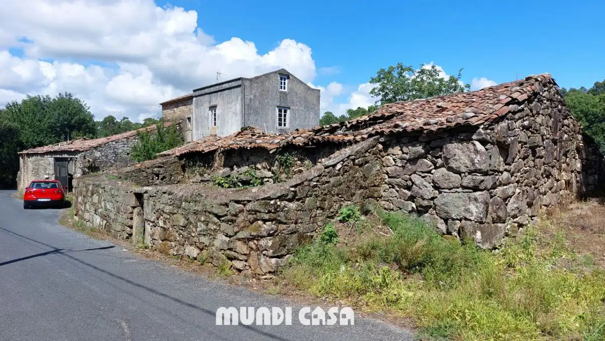 Houses for sale in Boiro