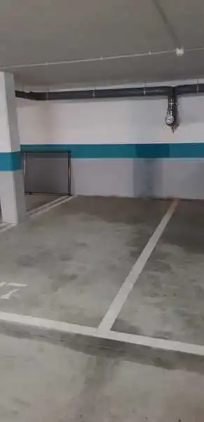 Garage zum Verkauf in Darsena, Roda