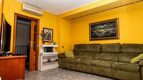 Foto 4 de Casa o chalet en venta en Carrer de la Gravina, Llefià, Badalona