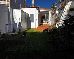 Jardí de Casa o xalet de lloguer en Terrassa amb Aire condicionat, Calefacció i Jardí privat