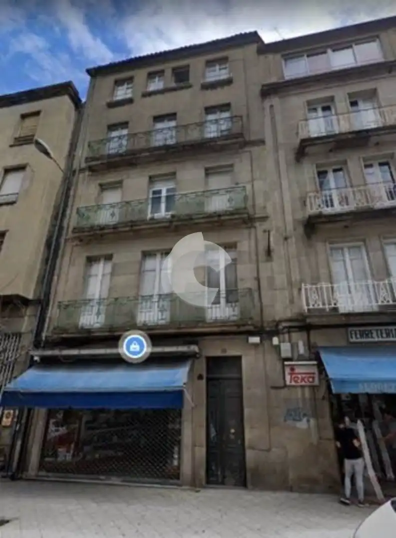 Außenansicht von Gebäude zum Verkauf in Ourense Capital 