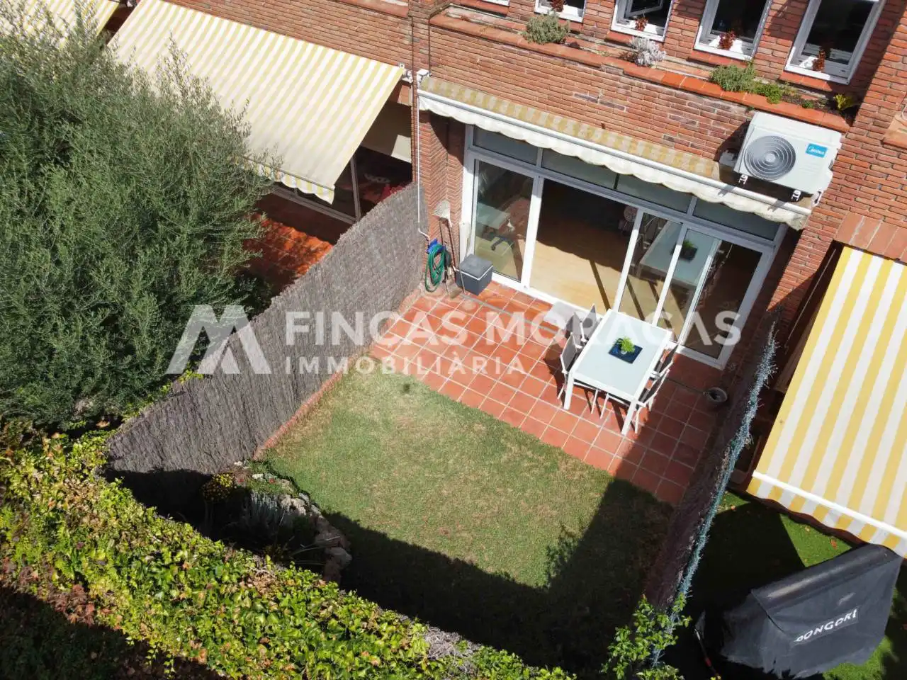 Jardí de Casa adosada en venda en Sant Domènec