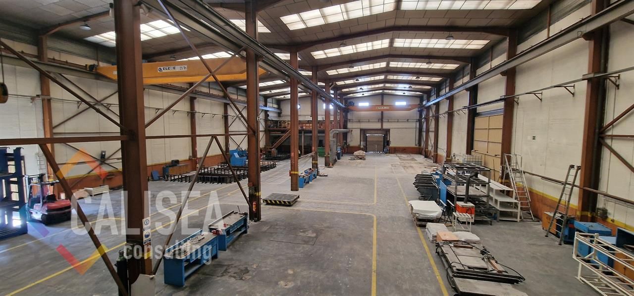 Industrial buildings to rent in Can Fatjó - Sant Jordi Park - Plana del Castell