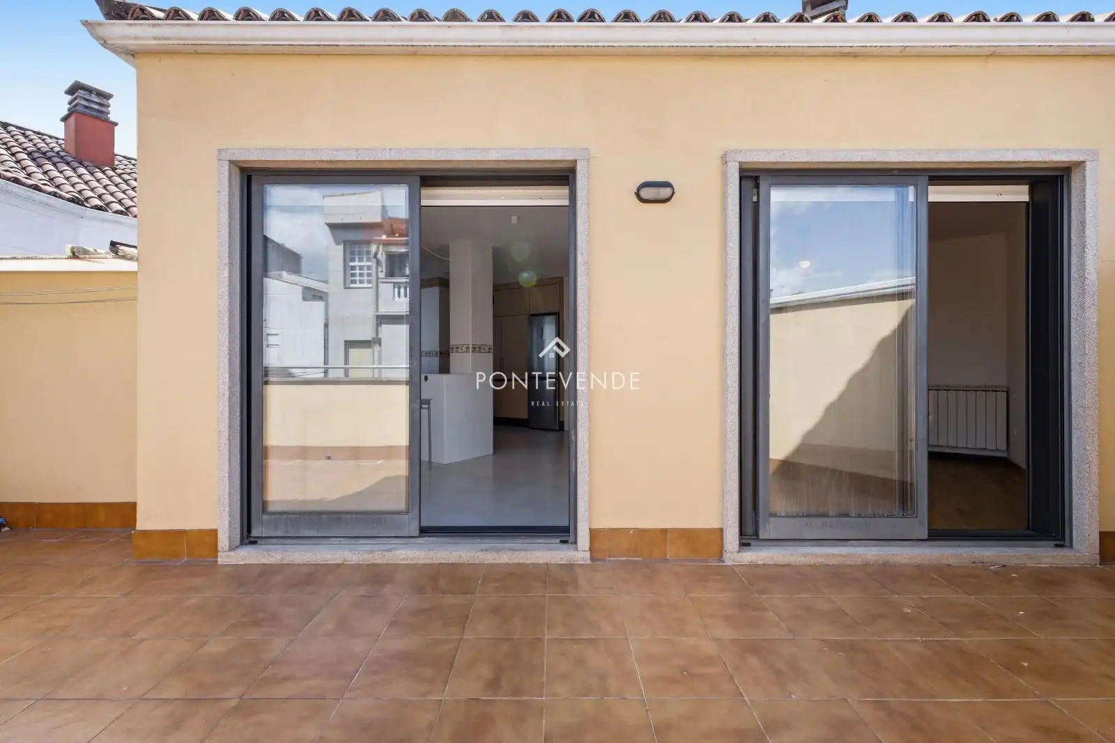 Terrace of Attic for sale in Marín  with Heating, Parquet flooring and Terrace