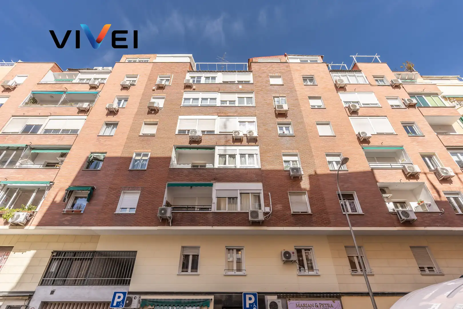 Piso con ascensor en venta en Calle de Torres Miranda, imagen 37