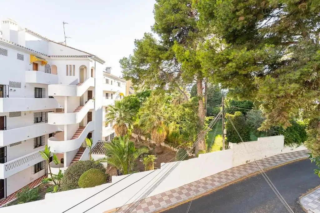 Vista exterior de Estudio en venta en Benalmádena con Aire acondicionado, Amueblado y Piscina comunitaria
