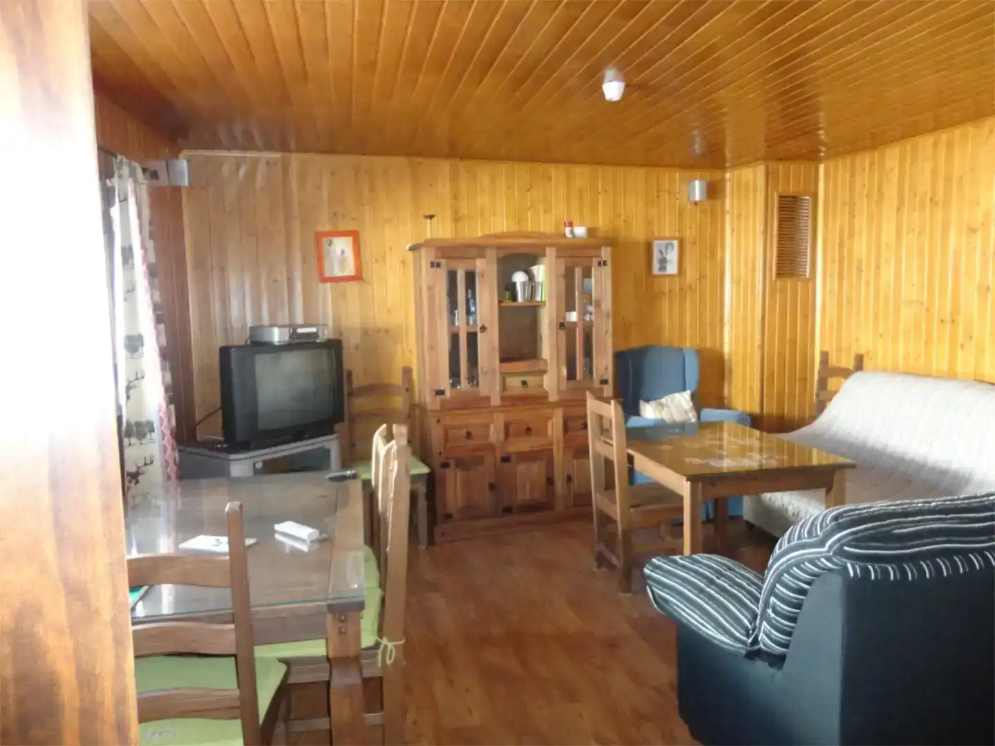 Sala d'estar de Casa adosada en venda en Pinofranqueado amb Aire condicionat, Parquet i Traster
