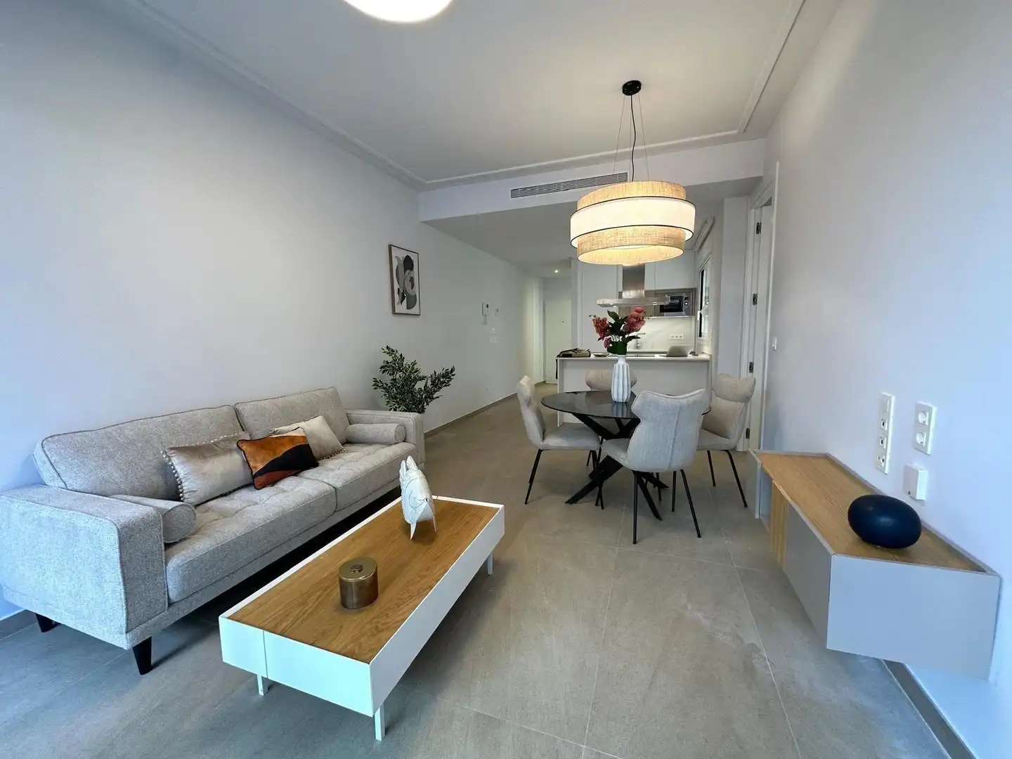 Apartment with pool for sale in Playa de los Locos, imagen 4