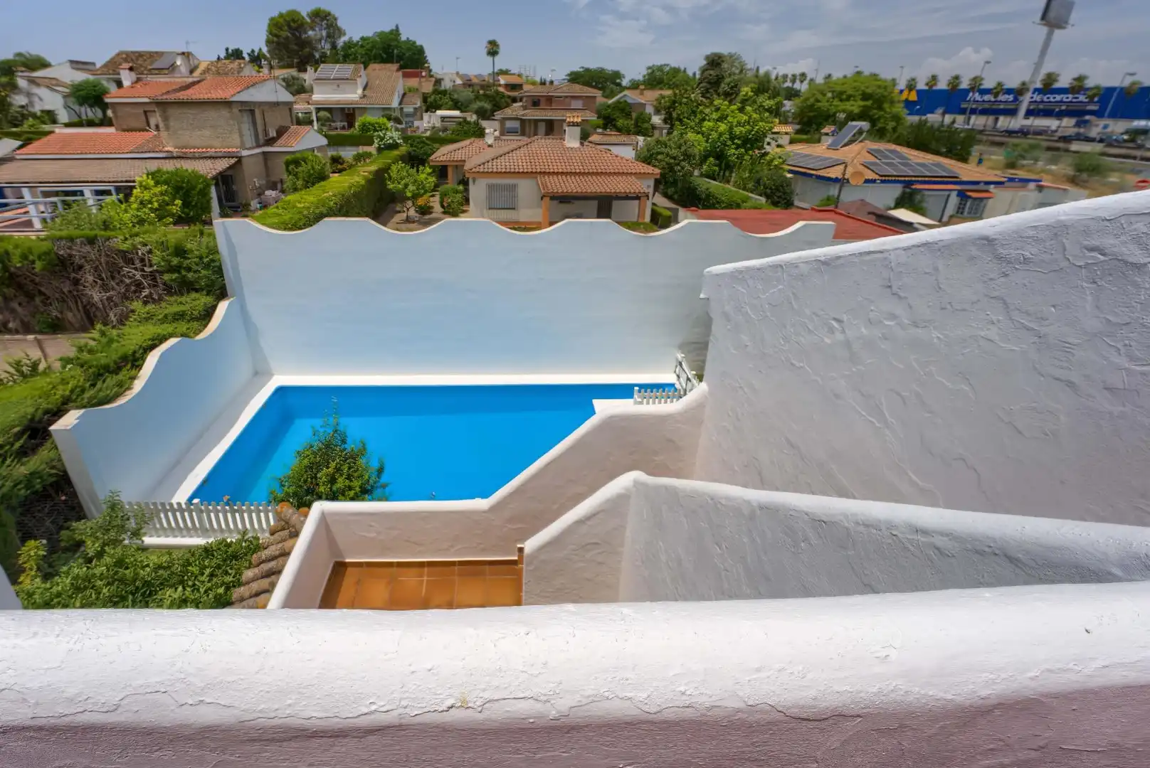 Swimming pool of Houses for sale in Tomares  with Air Conditioner, Heating and Private garden