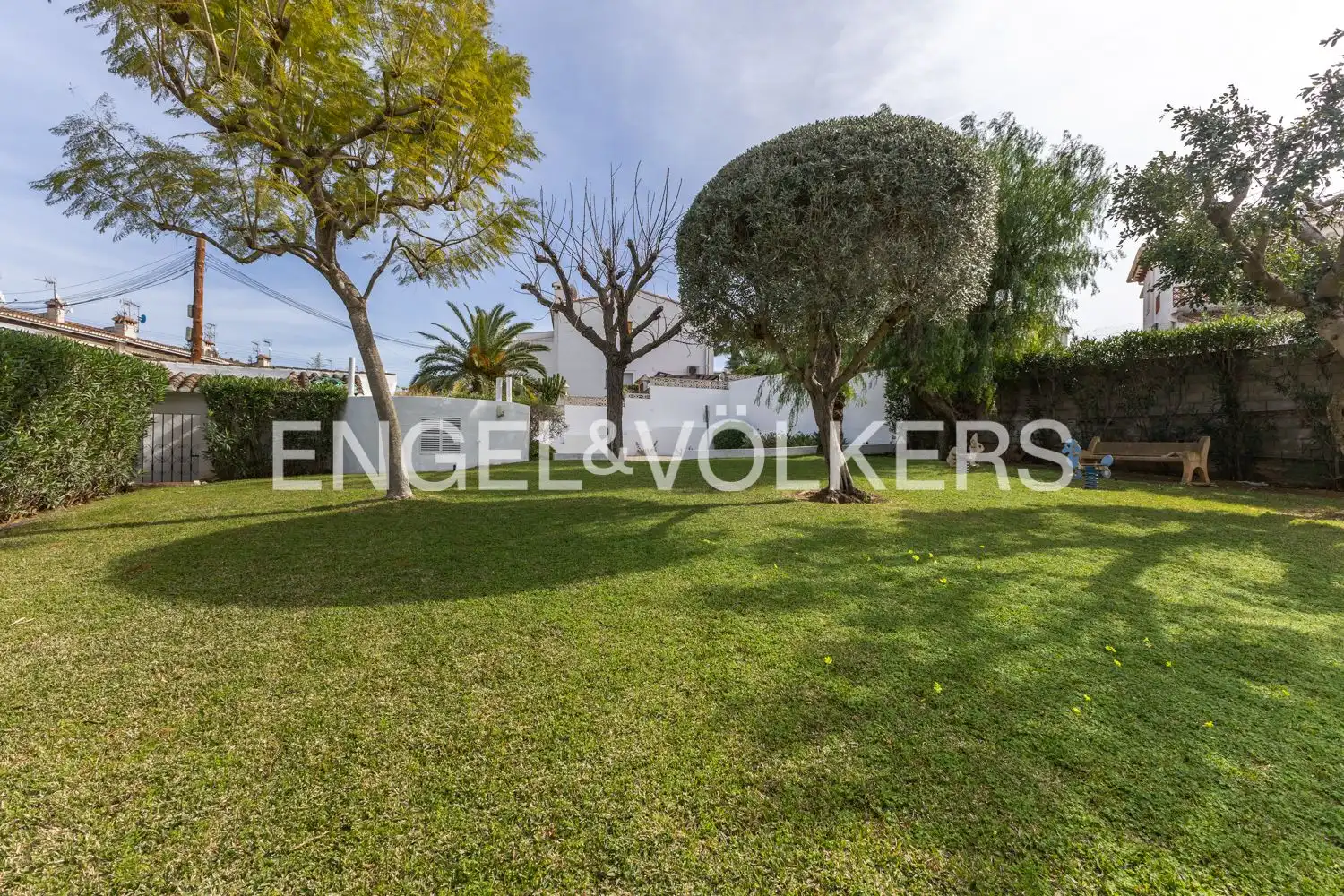 Houses for sale in Las Rotas / Les Rotes