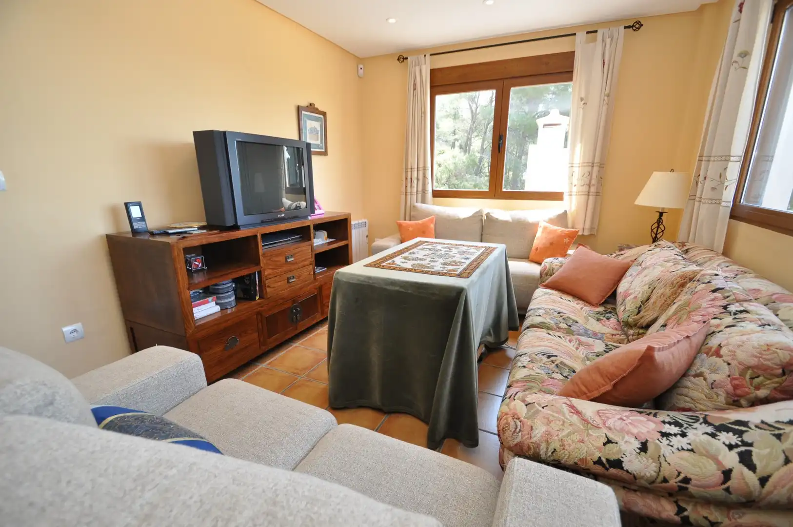 Sala d'estar de Casa o xalet en venda en Castalla amb Internet
