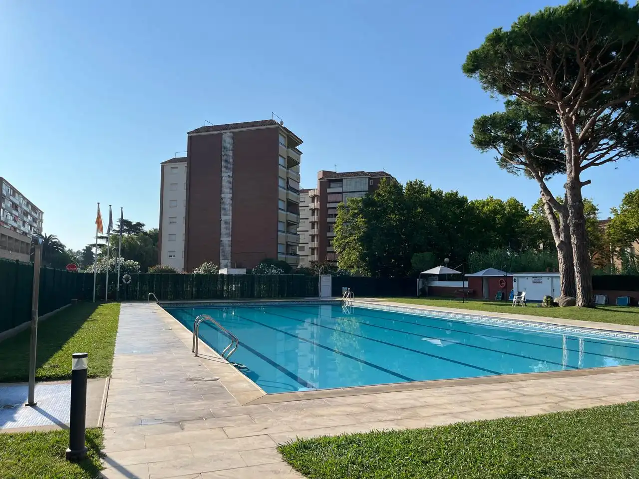 Piso con terraza en venta en Carrer Queralbs, imagen 3
