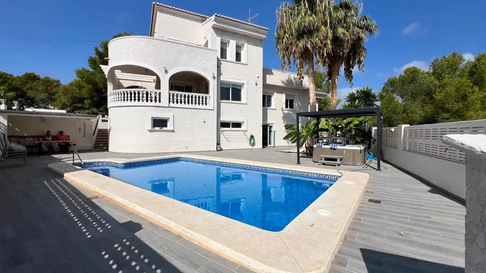 Casa con piscina en venta en Gargasindi - Garduix - Colina del Sol