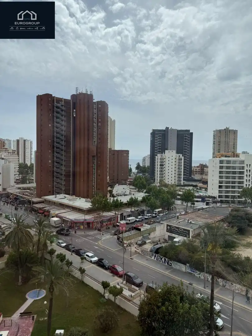 Außenansicht von Wohnung zur Miete in Benidorm mit Klimaanlage, Möbliert und Gemeinschaftspool