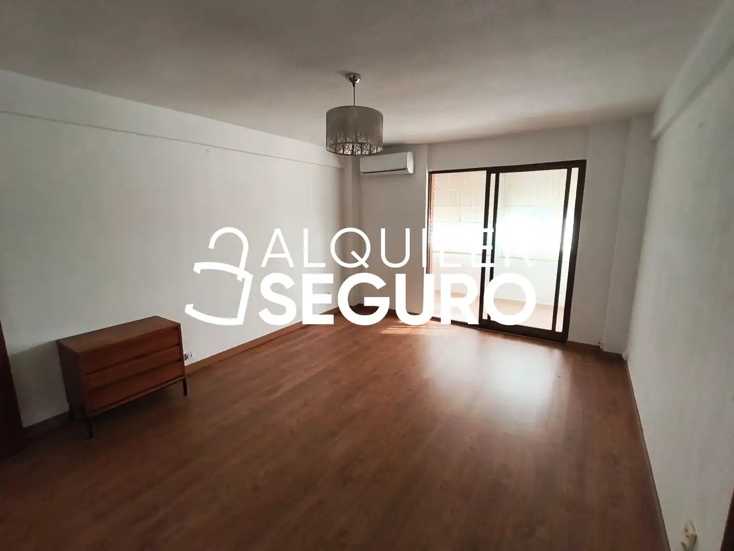 Sala d'estar de Pis de lloguer en Madrid amb Calefacció i Terrassa