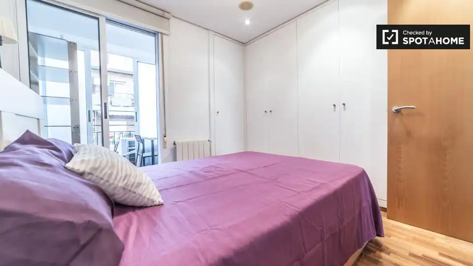 Habitación de Piso de alquiler en Valencia con Aire acondicionado, Calefacción y Amueblado