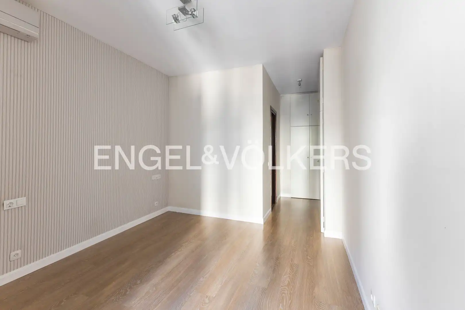 Schlafzimmer von Wohnung zur Miete in Barrio de Salamanca
