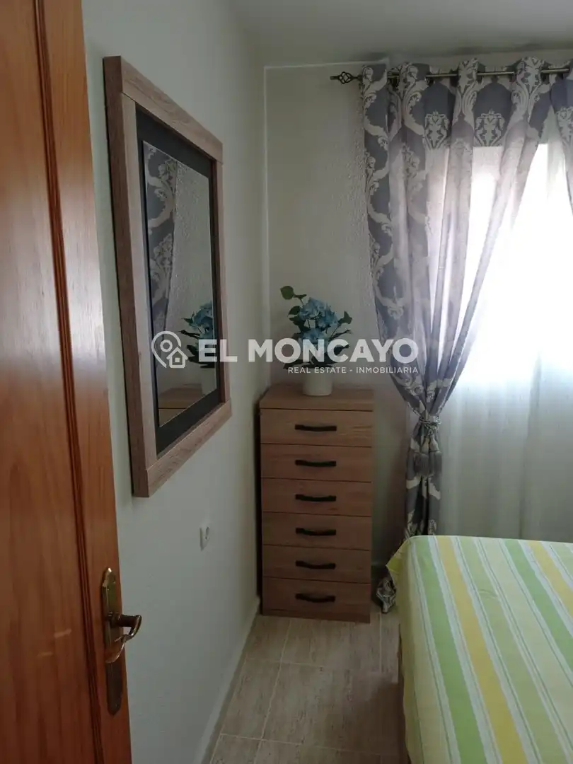 Casa o xalet en venda a Calle Calle los Mandarinos, San Miguel de Salinas