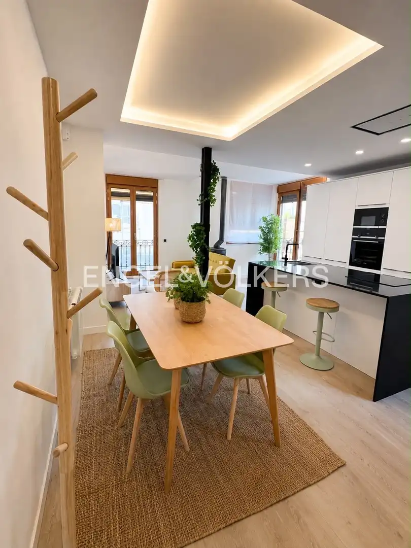 Vista exterior de Piso de alquiler en Madrid con Aire acondicionado, Calefacción y Terraza