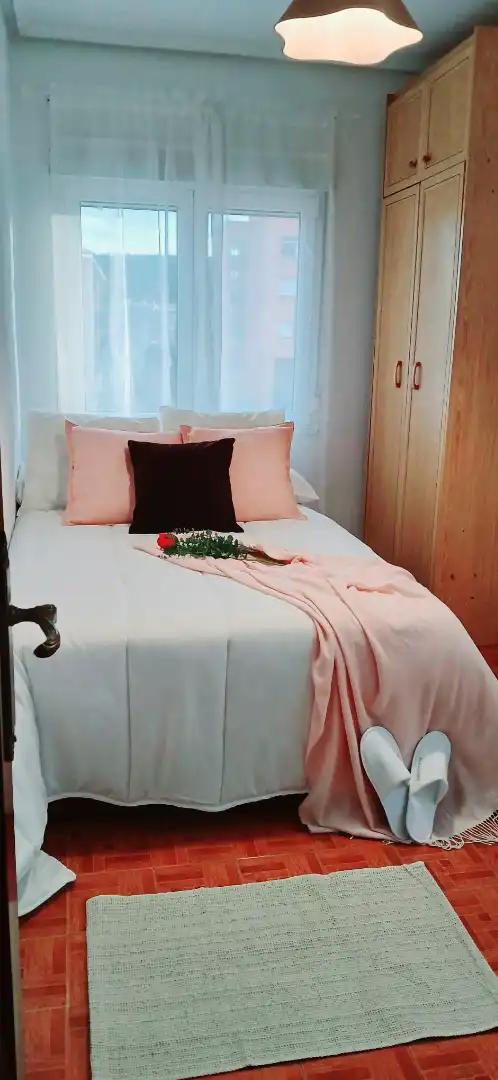 Bedroom of Flat for rent in Corvera de Asturias  with Heating, Furnished and Oven