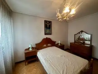 Habitación de Piso de alquiler en León Capital  con Calefacción, Parquet y Terraza