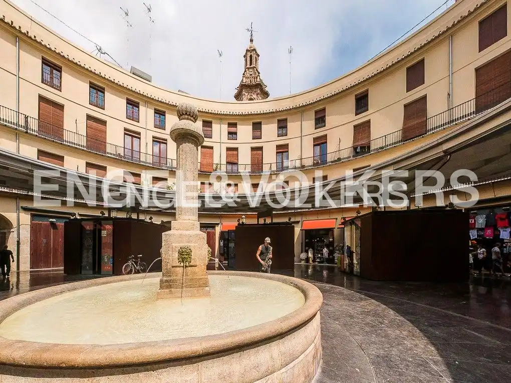 Vista exterior de Piso de alquiler en Valencia con Aire acondicionado, Calefacción y Jardín privado
