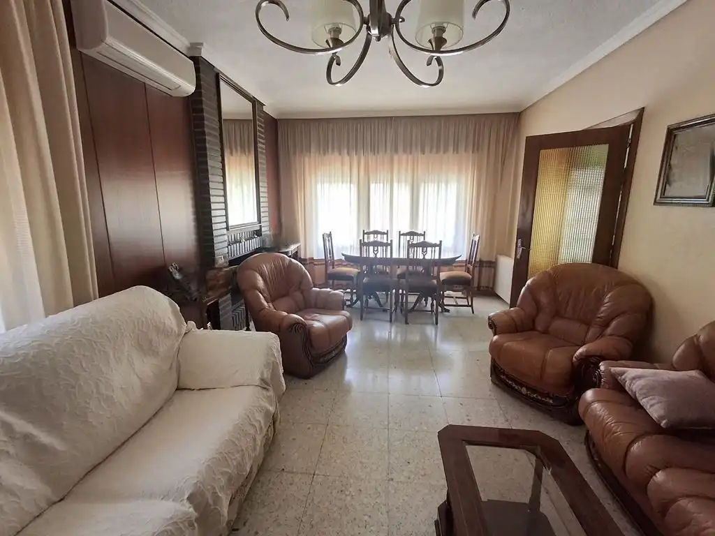 Wohnzimmer von Einfamilien-Reihenhaus zum Verkauf in La Roda mit Klimaanlage, Heizung und Terrasse
