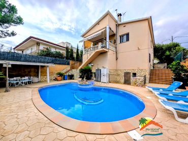 House with balcony for sale in Mas Mora - Sant Daniel