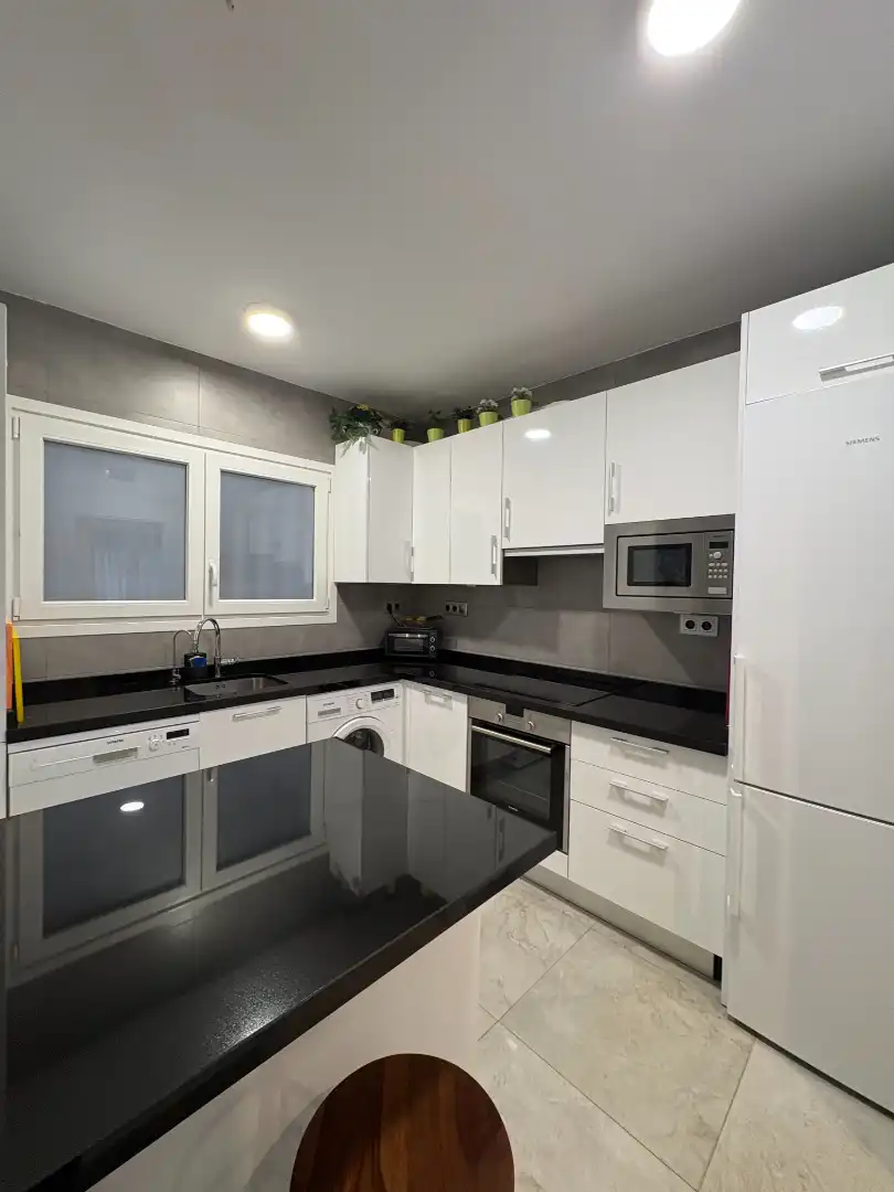 Cocina de Piso en venta en Málaga con Aire acondicionado, Amueblado y Horno