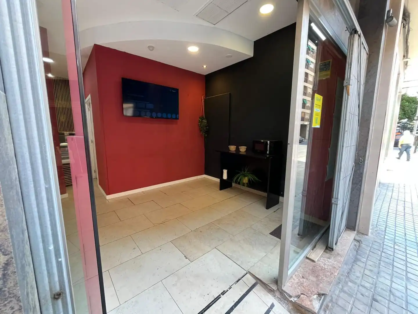Local comercial en venda a Carrer d'Aiora, imagen 2
