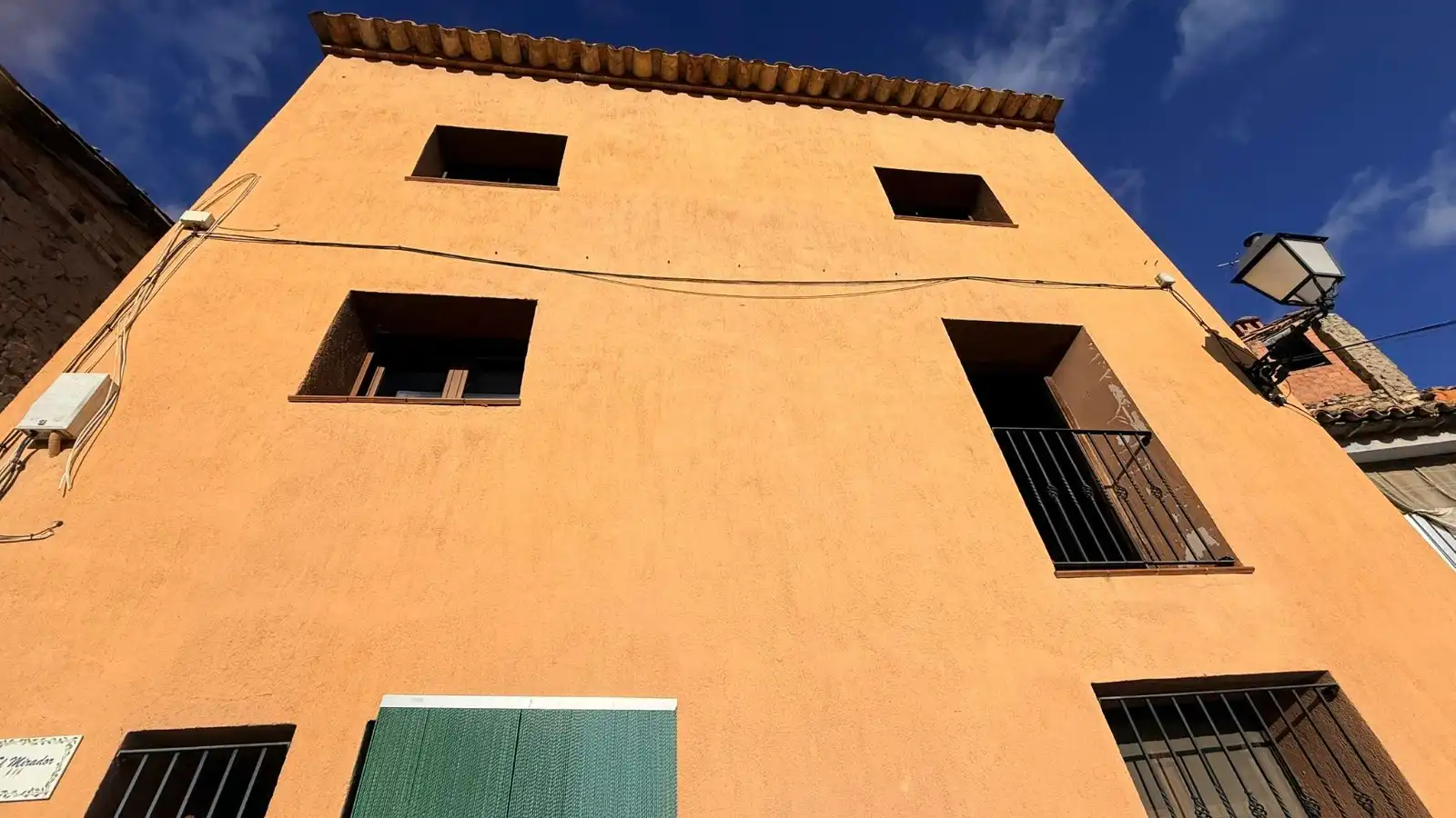 Vista exterior de Casa o xalet en venda en Castellote amb Terrassa i Traster