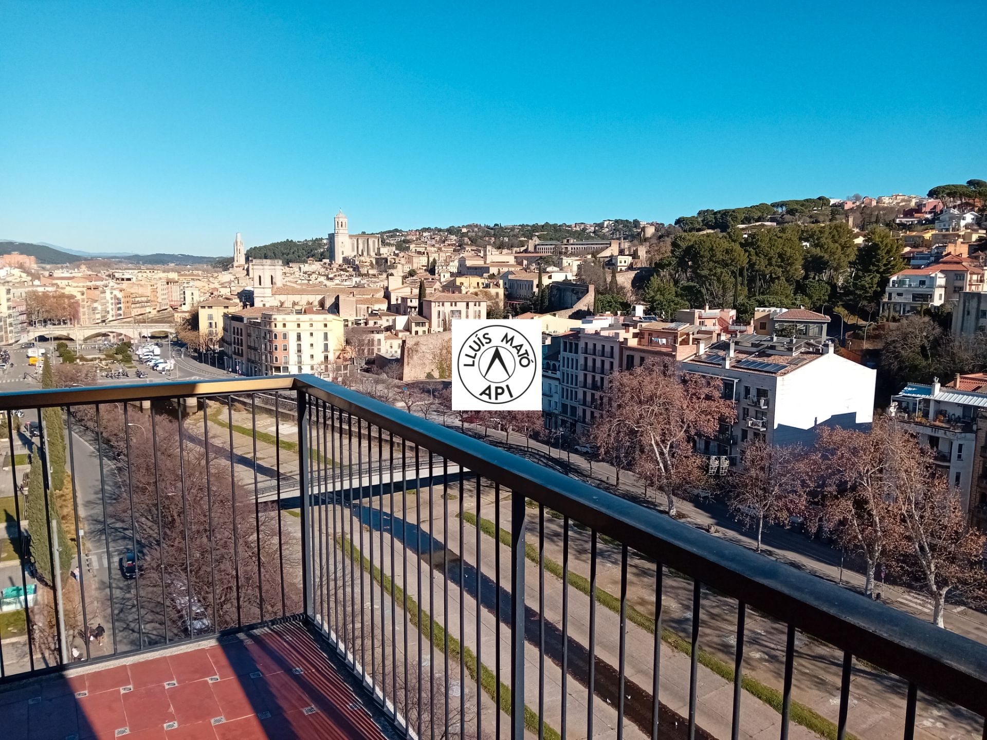 Exterior view of Flat for sale in Girona Capital  with Heating, Terrace and Oven